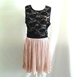 Roberta Black Lace Gold Pleated Dress